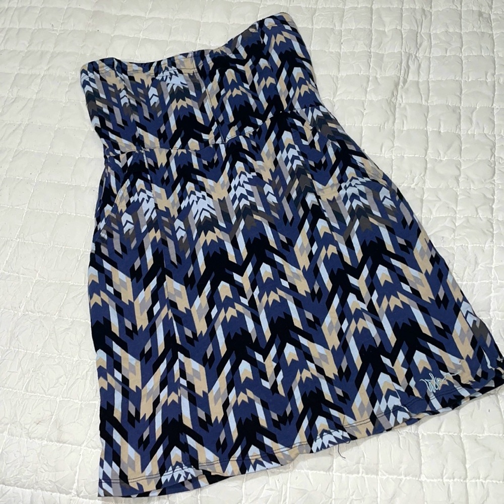 Volcom women’s dress size M